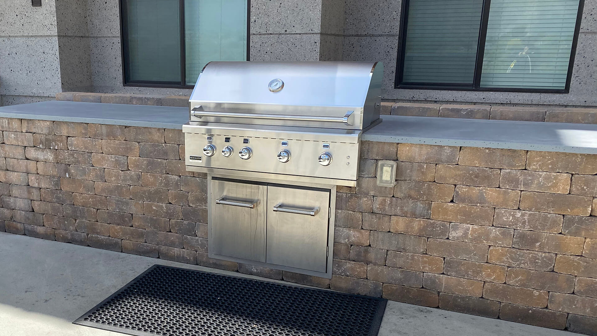 builtin grill